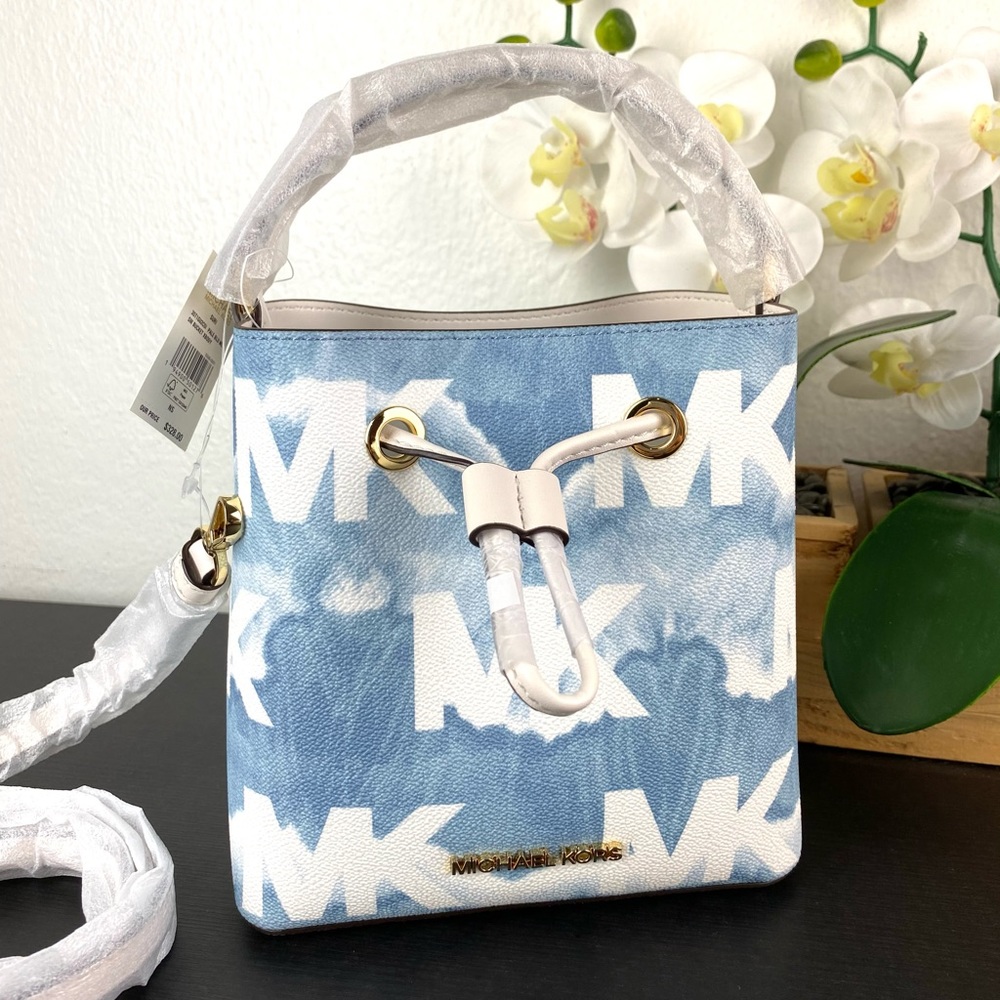 New Michael Kors Suri SM Bucket Crossbody